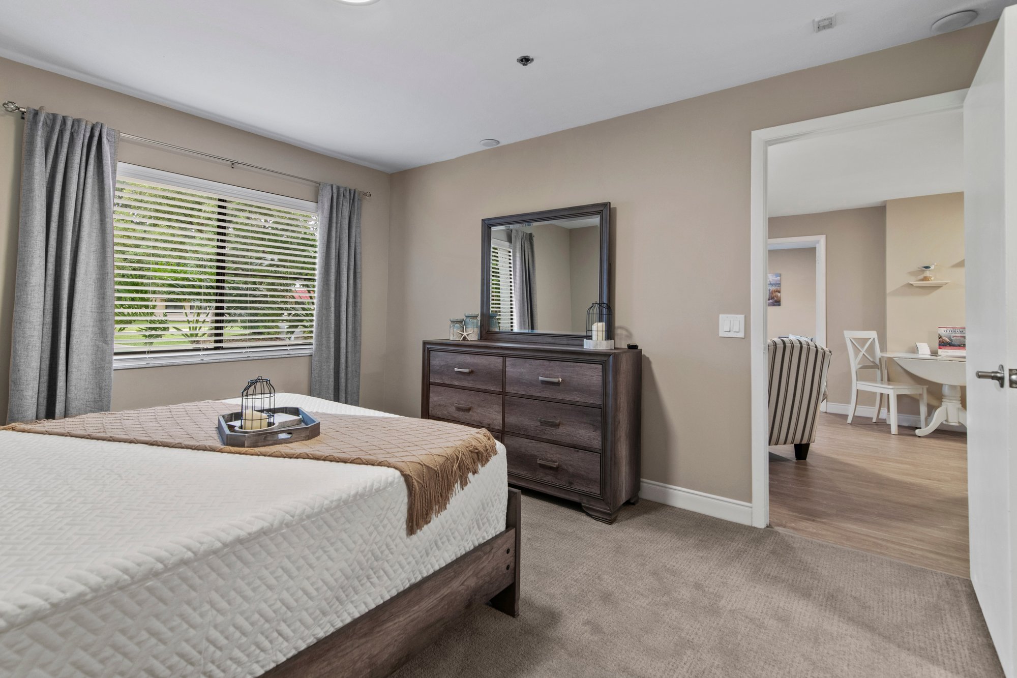 101_Clyde_Morris_Boulevard_ 155_014