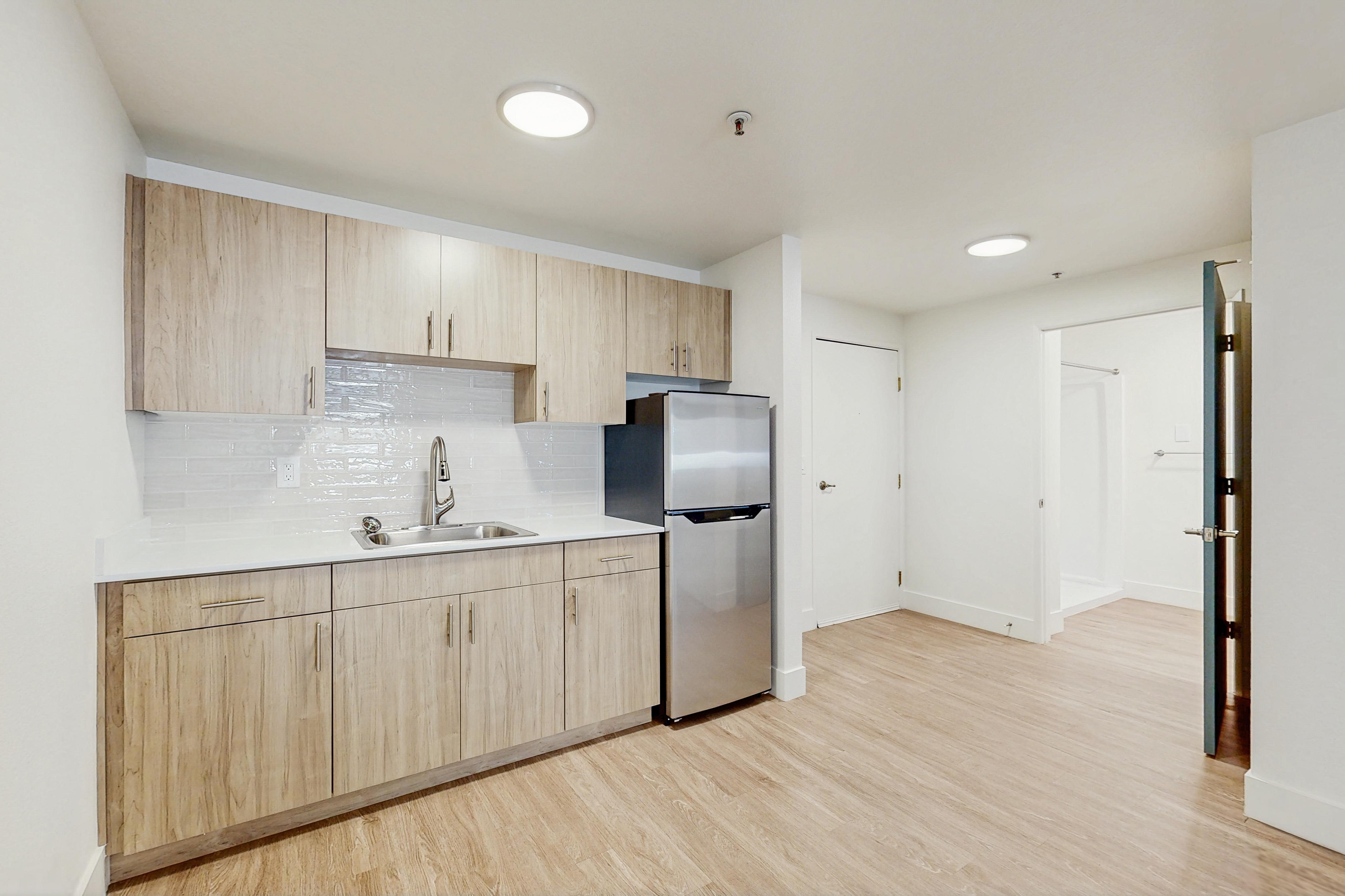 Mission-Commons-1-Bedroom-IL-528-square-feet - Kitchen