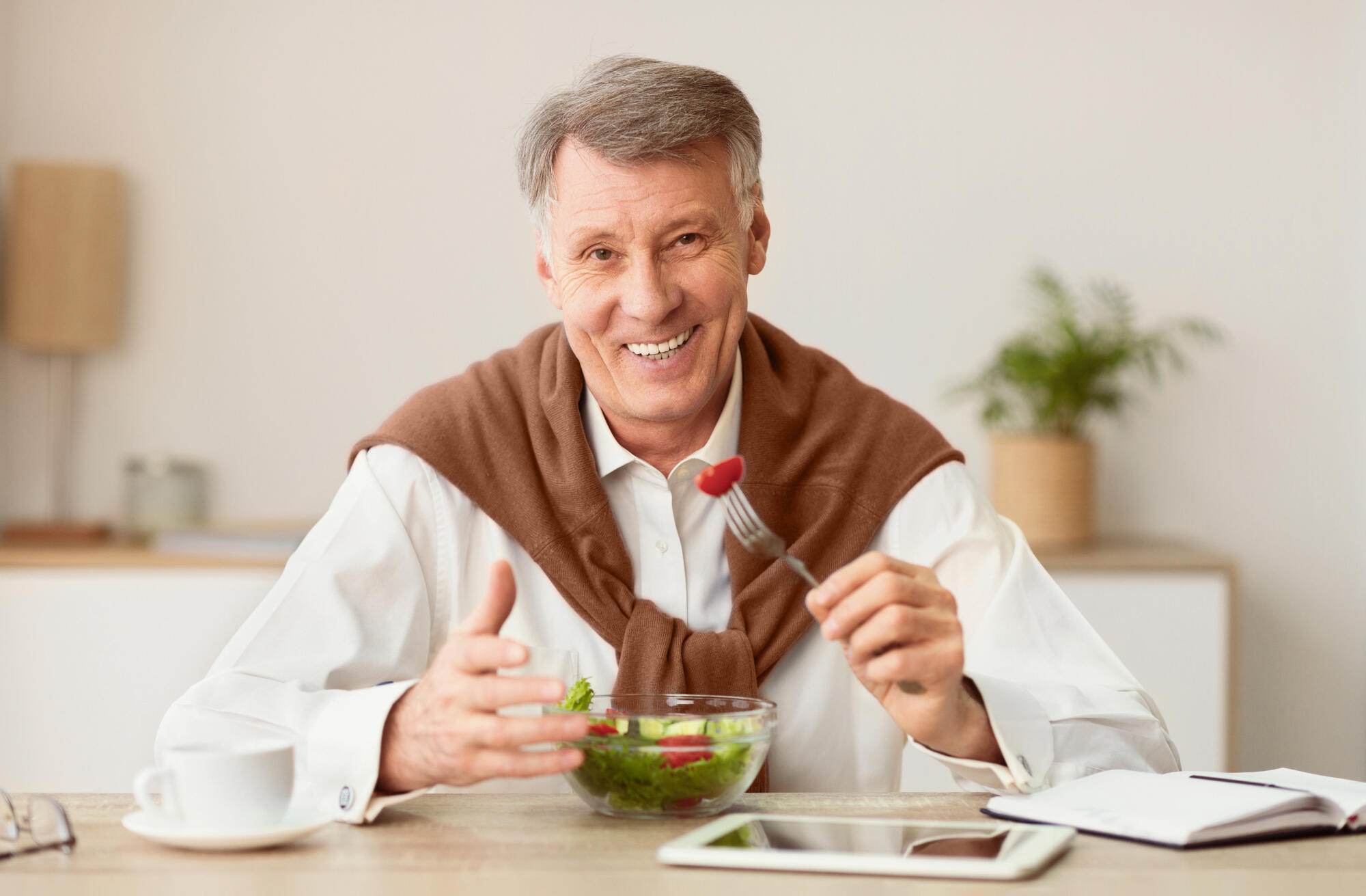 How Senior Living Communities Support Residents with Loss of Appetite