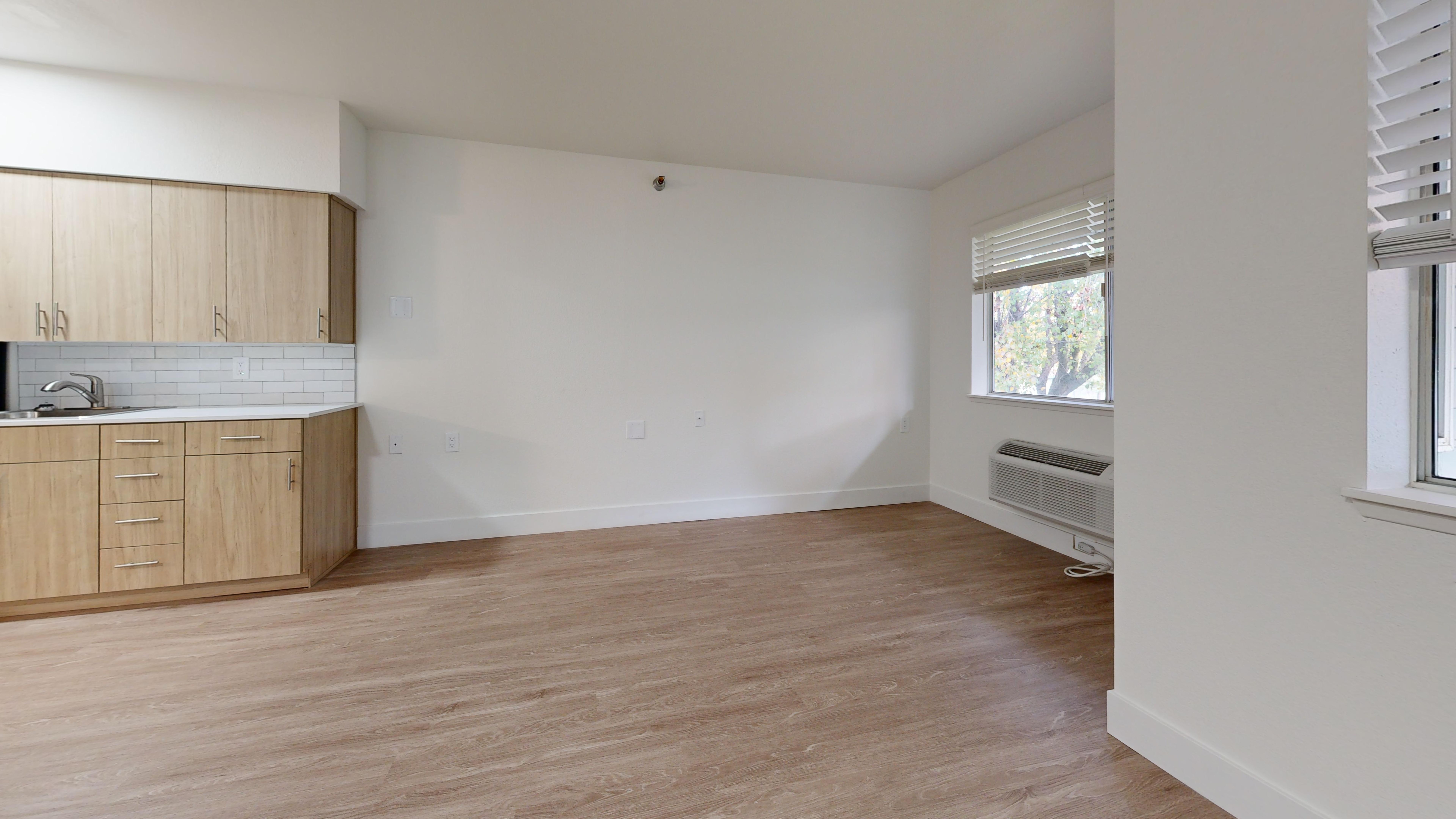 Hilltop-Estates-Studio-IL-410-sqft-Living Area 2